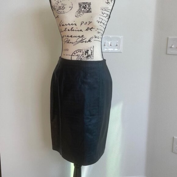 GENUINE BLACK LEATHER COCODRILE STAMP MIDI PENCIL SKIRT SZ 8 PREPPY EMO GOTHIC - Picture 11 of 16